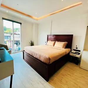 2* Отель Bed Station 210
