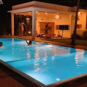 Hotel Serenity Digana, Kandy